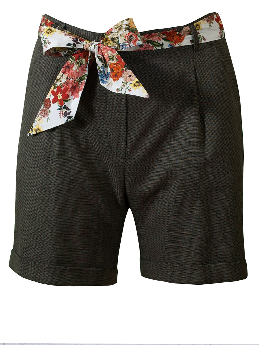 Moser Bermudahose Alenka, olivgrün, geblümter Stoffgürtel